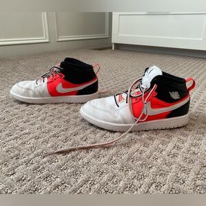 Air Jordan shoes size 3 US